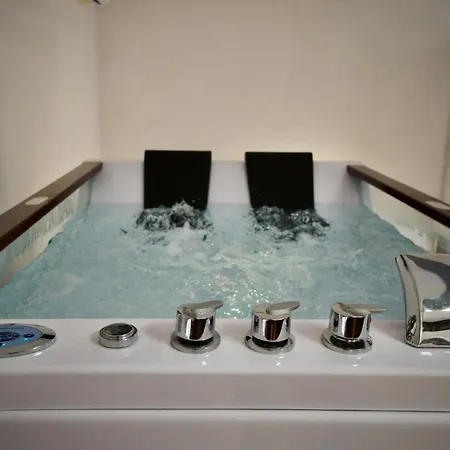 Maja With Jacuzzi
